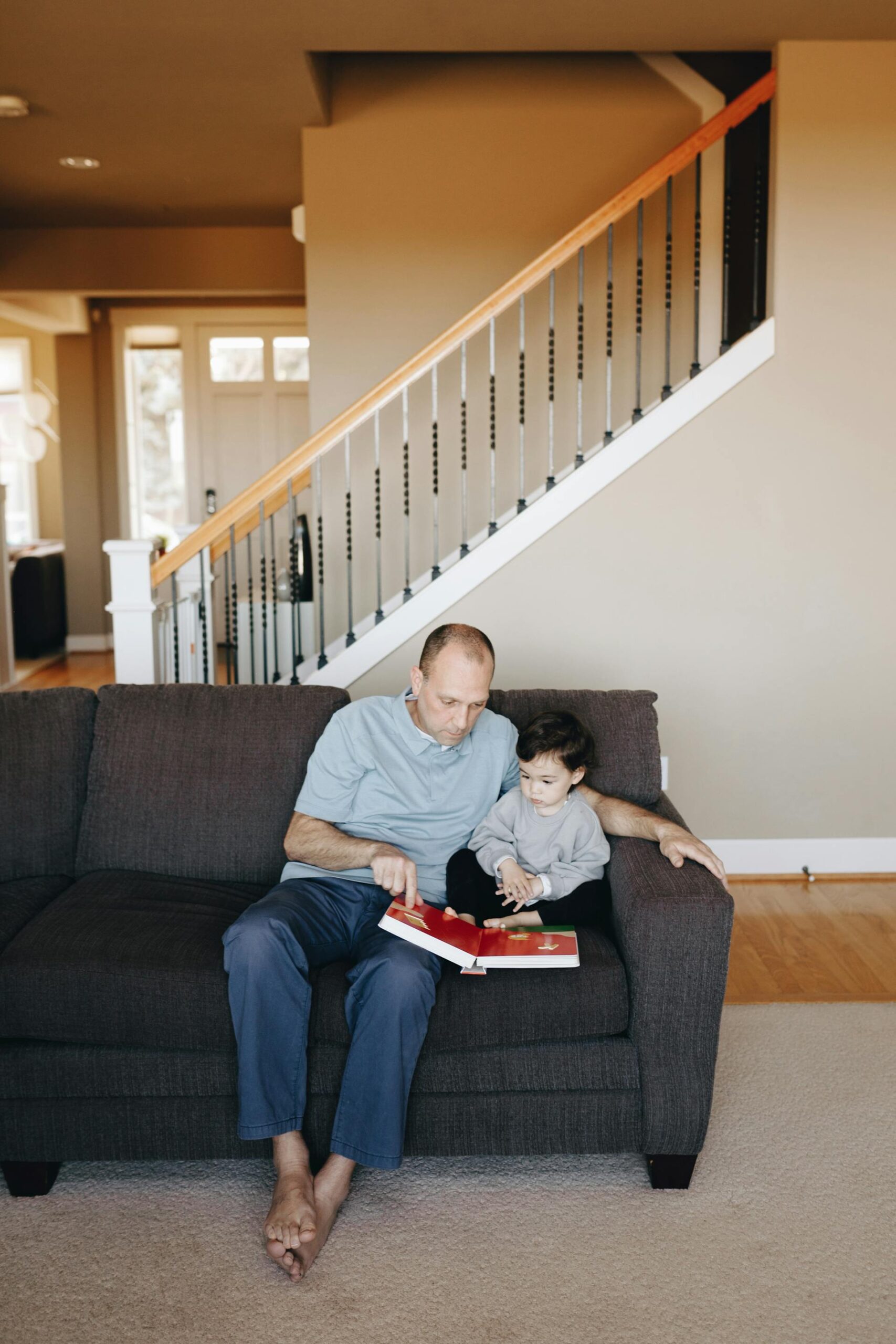 Spotlight on 6 Books That Dads Can Read to Their Children